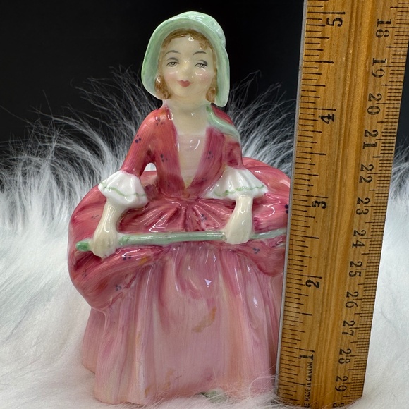 COPY - Royal Doulton miniature figurine "Bo Peep" HN 1811. Shepherdess figurine - Picture 6 of 9
